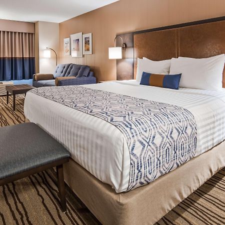 Best Western Plus Calgary Centre Inn Екстер'єр фото