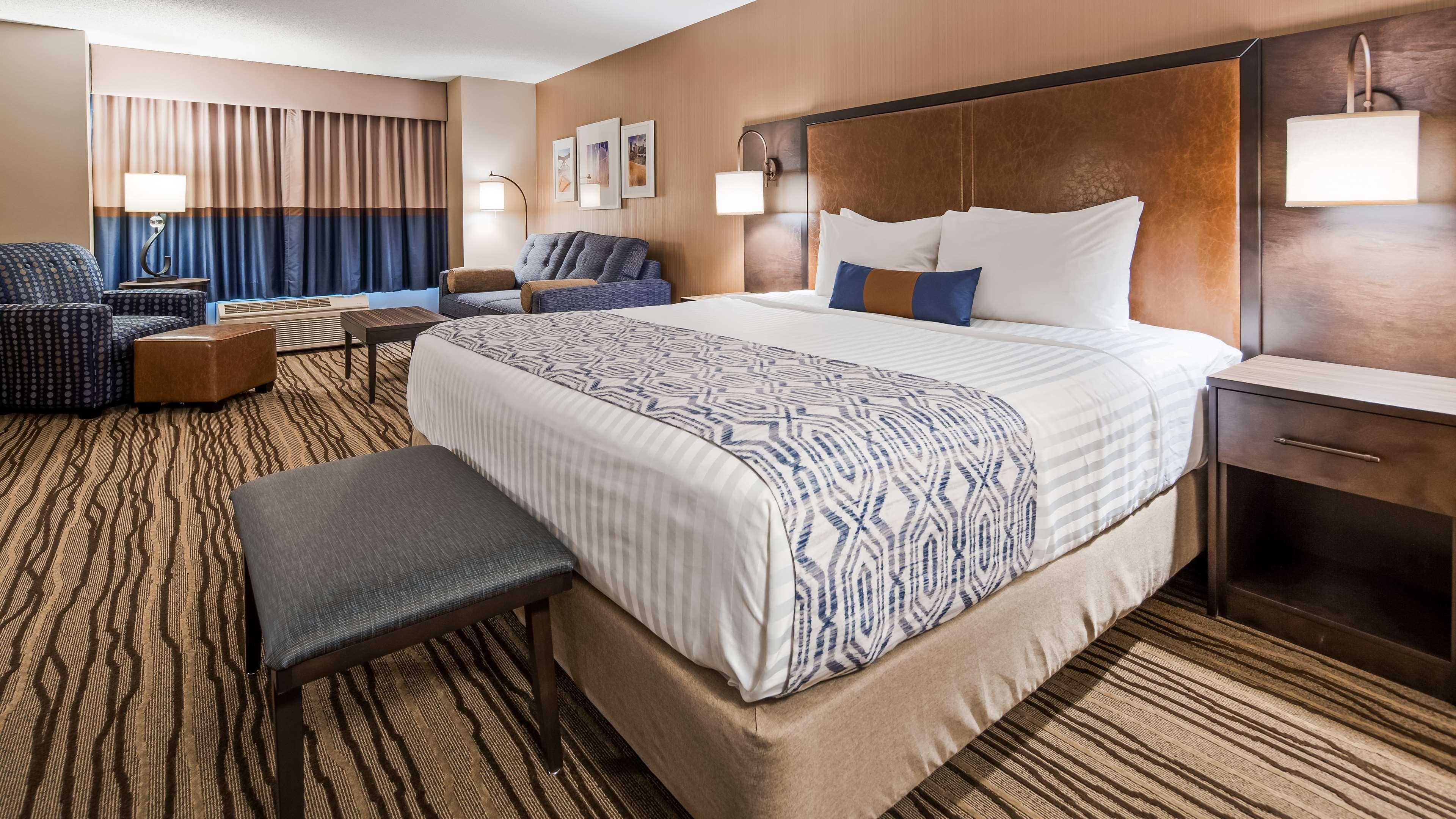 Best Western Plus Calgary Centre Inn Екстер'єр фото