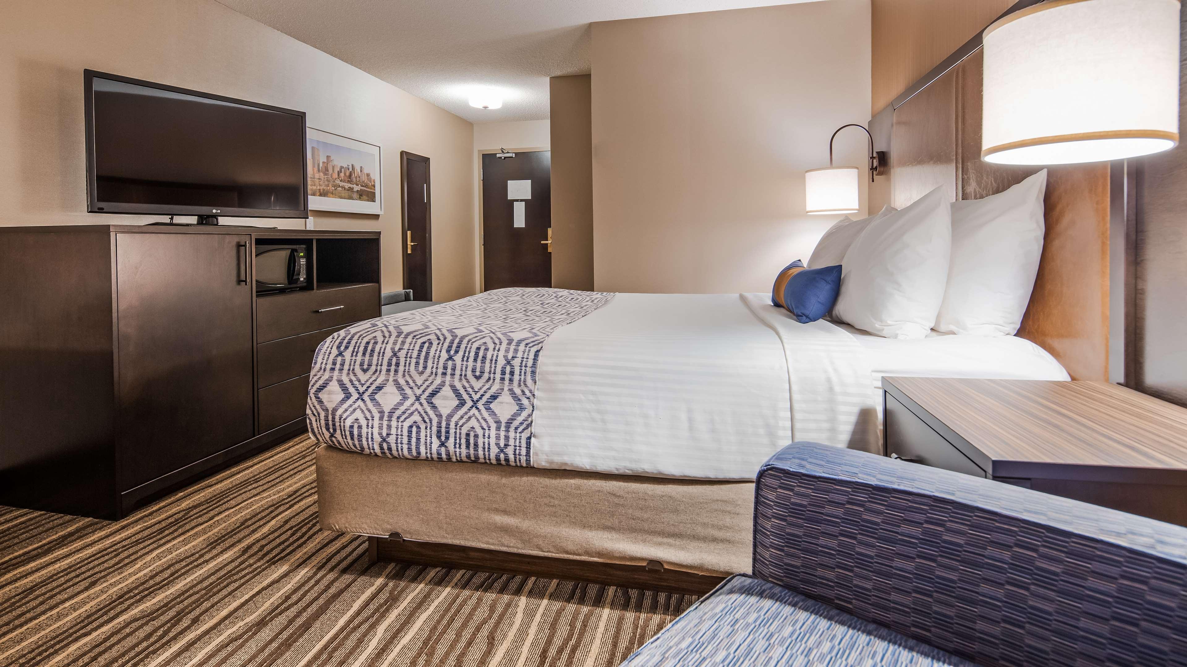 Best Western Plus Calgary Centre Inn Екстер'єр фото