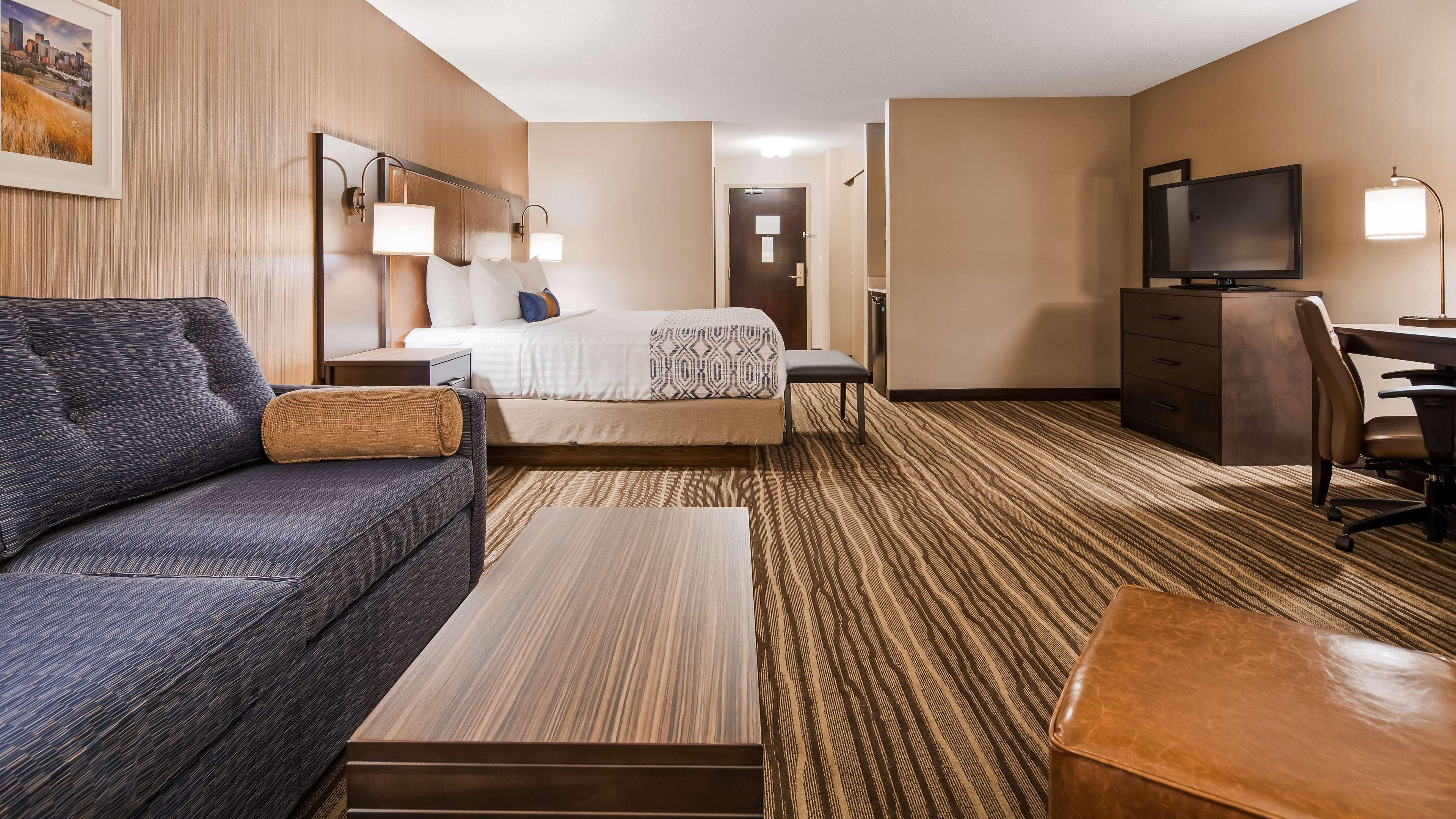 Best Western Plus Calgary Centre Inn Екстер'єр фото