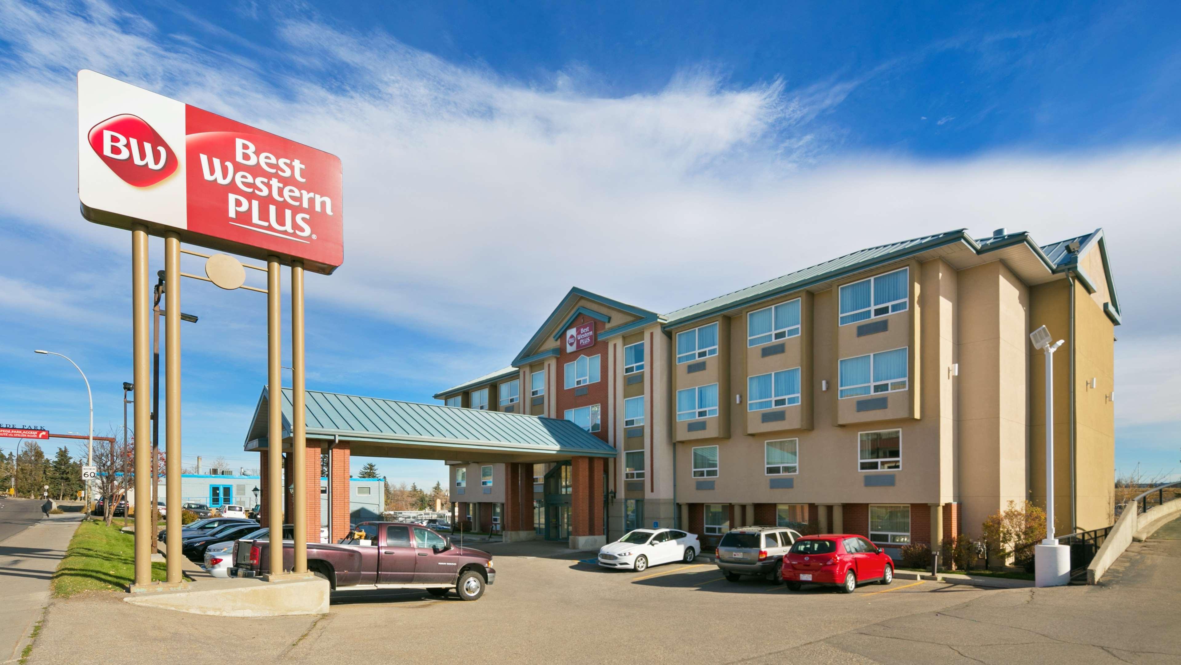 Best Western Plus Calgary Centre Inn Екстер'єр фото