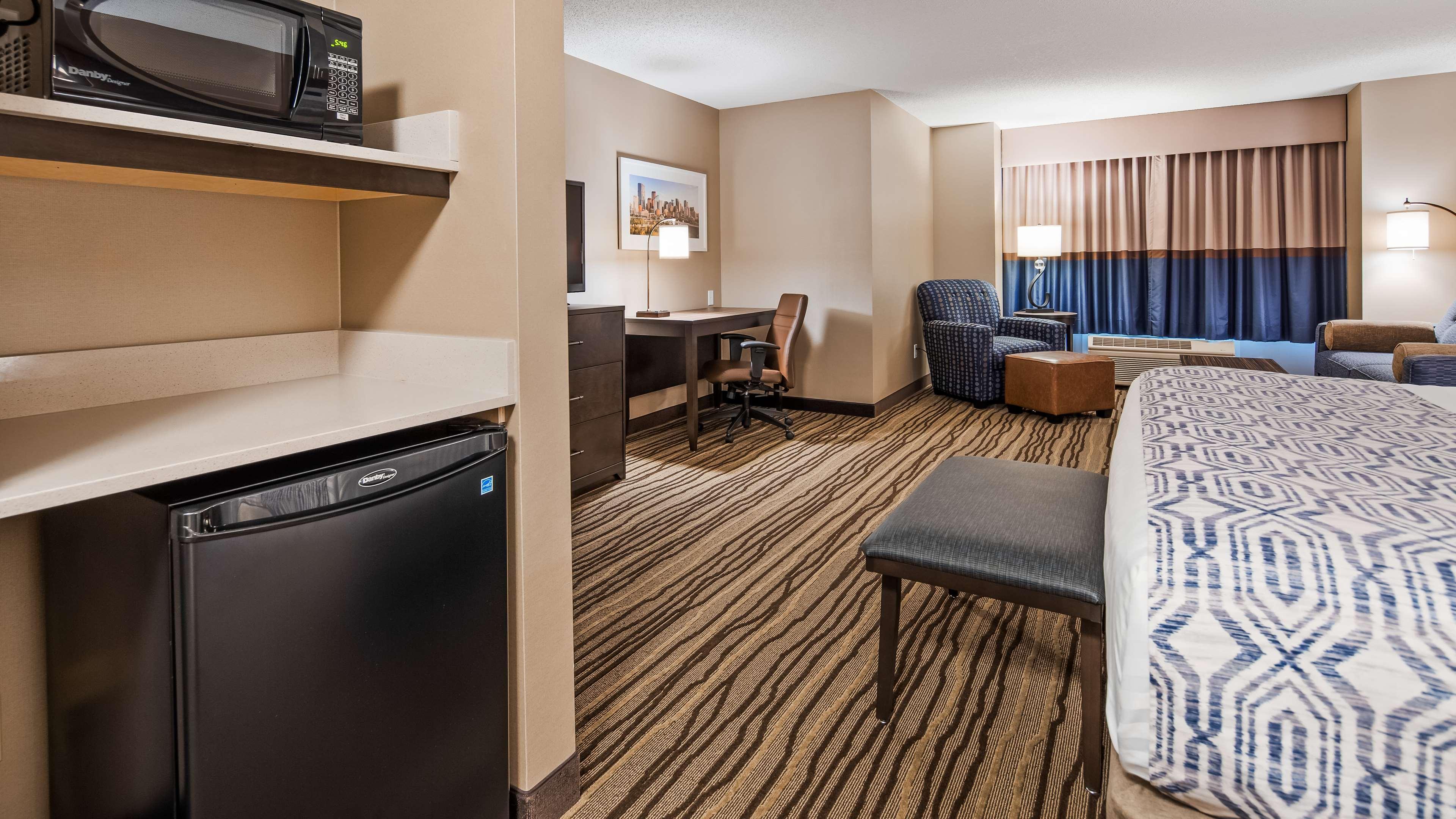 Best Western Plus Calgary Centre Inn Екстер'єр фото