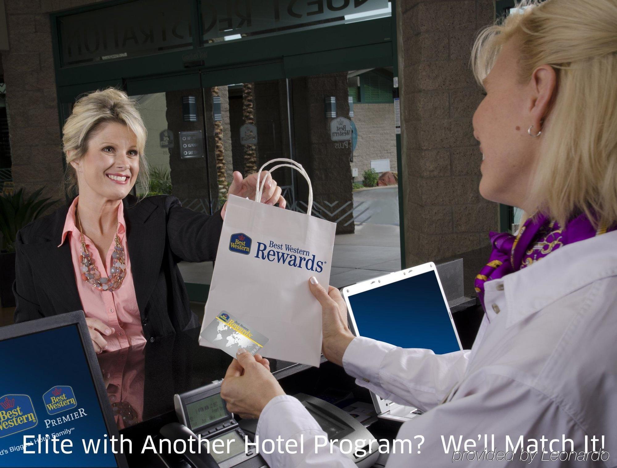 Best Western Plus Calgary Centre Inn Екстер'єр фото