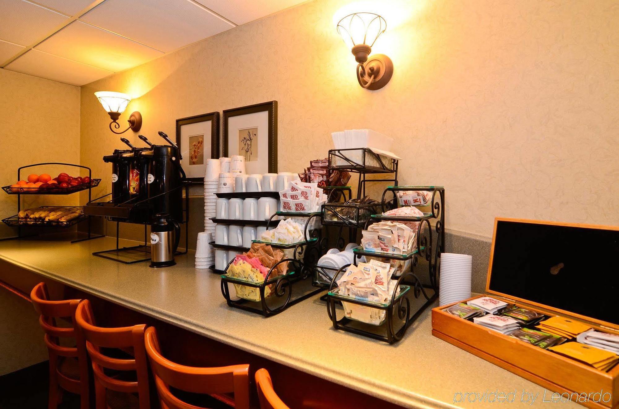 Best Western Plus Calgary Centre Inn Екстер'єр фото