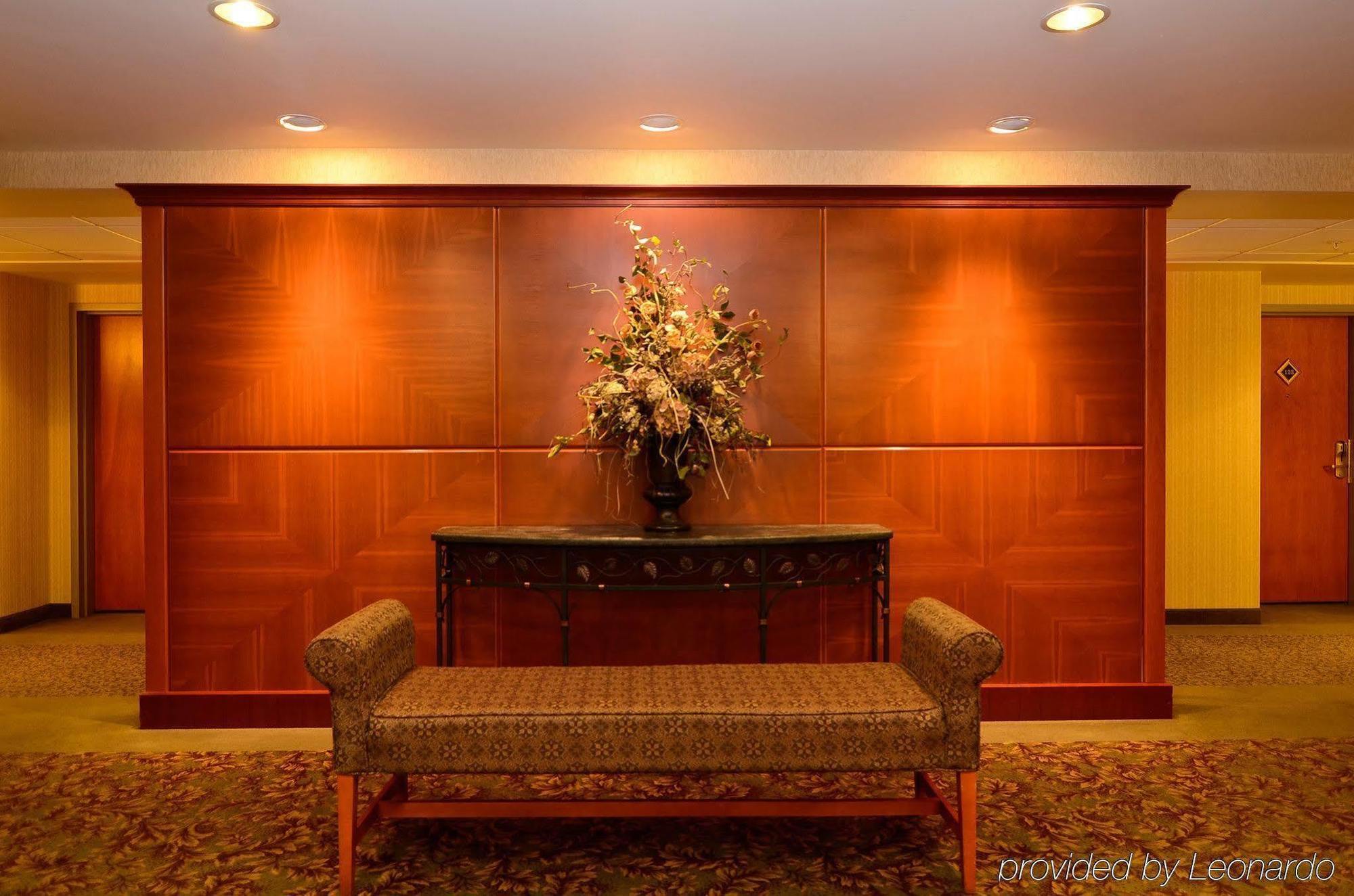 Best Western Plus Calgary Centre Inn Екстер'єр фото