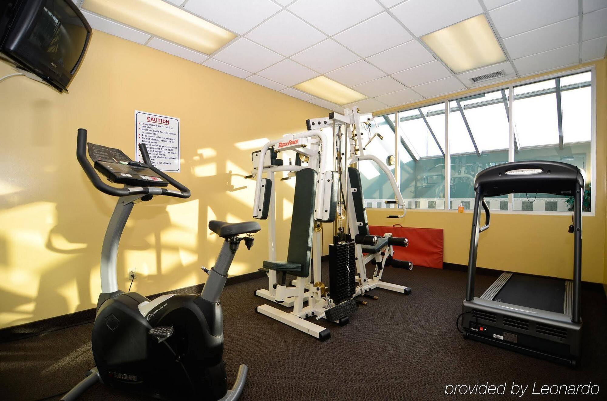 Best Western Plus Calgary Centre Inn Екстер'єр фото